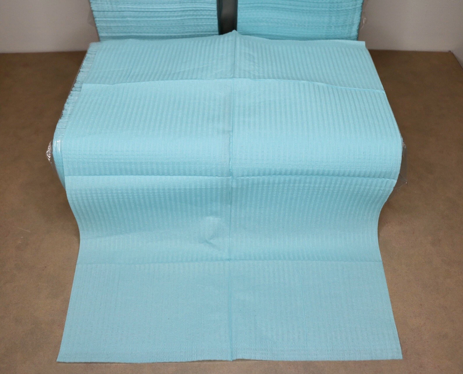 1000 Disposable Dental Patient Bibs 3PLY FLUID RESISTANT Premium Quality 13/18 - product detail image 3