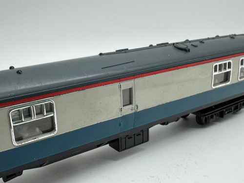 C31 TRI-ANG R419 BRITISH RAIL MK 1 BLUE/GREY BUFFET CAR 1805 Fair Used Condition - Picture 10 of 14