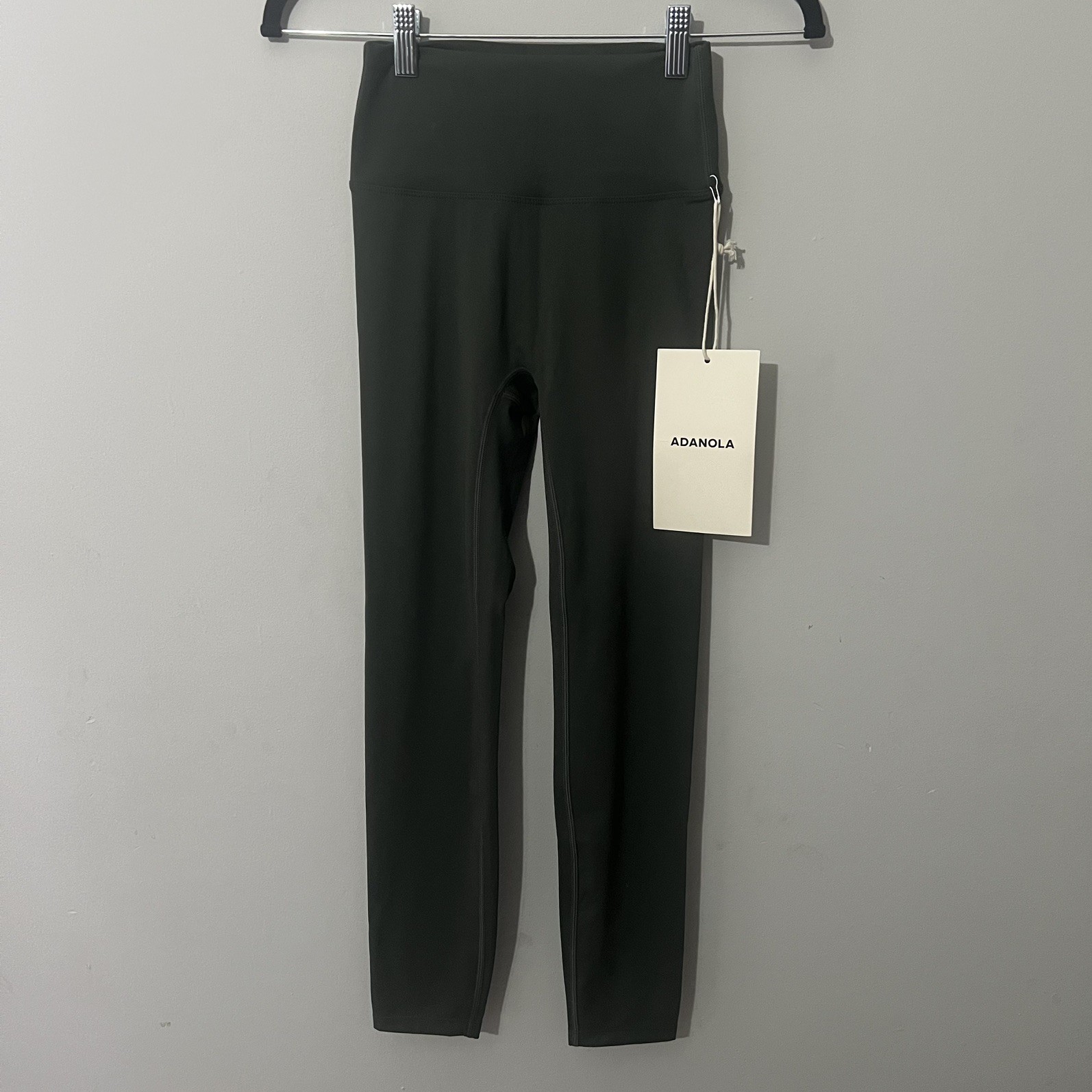 NWT Adanola Ultimate Leggings Dark Olive Compressive Active Fit Stretch S