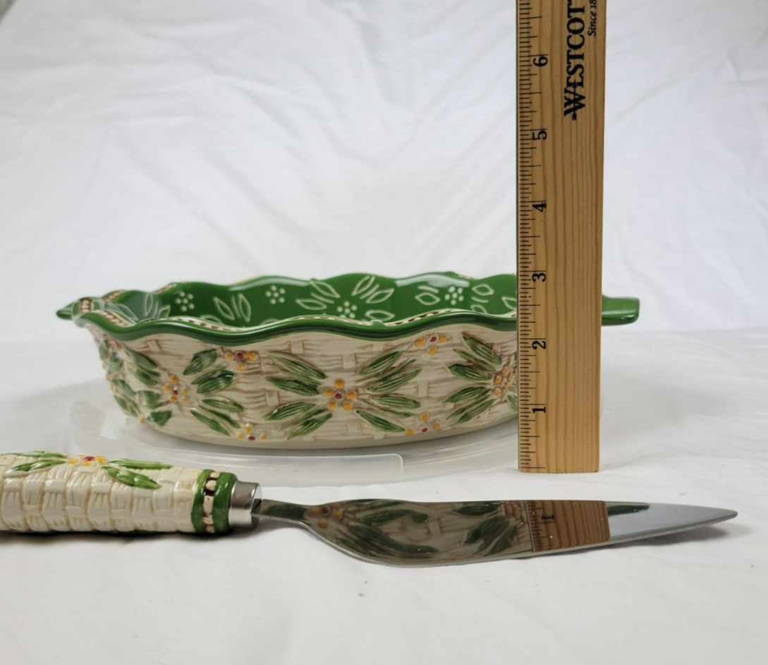 Temp-tations Old World Green Basketweave 9" Pie Plate Handles w/Lid & Pie Server