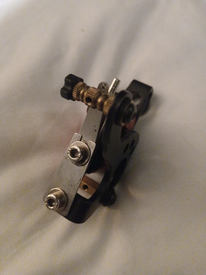 MÁQUINA DE TATUAJE BOBINA SAM CHAMBERLAIN - Única Foto 2 de 3