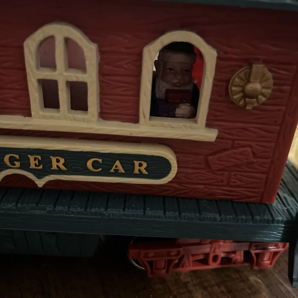 New Bright - The Holiday Express Animated Passenger Car Train - Image 2 of 4