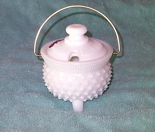 VINTAGE FENTON HOBNAIL WHITE MILK GLASS MUSTARD KETTLE with LID & HANDLE 1950's