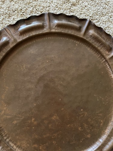 Beautiful 17.5” Vermont Hand Hammered Copper Tray Intricate Design - Picture 4 of 14