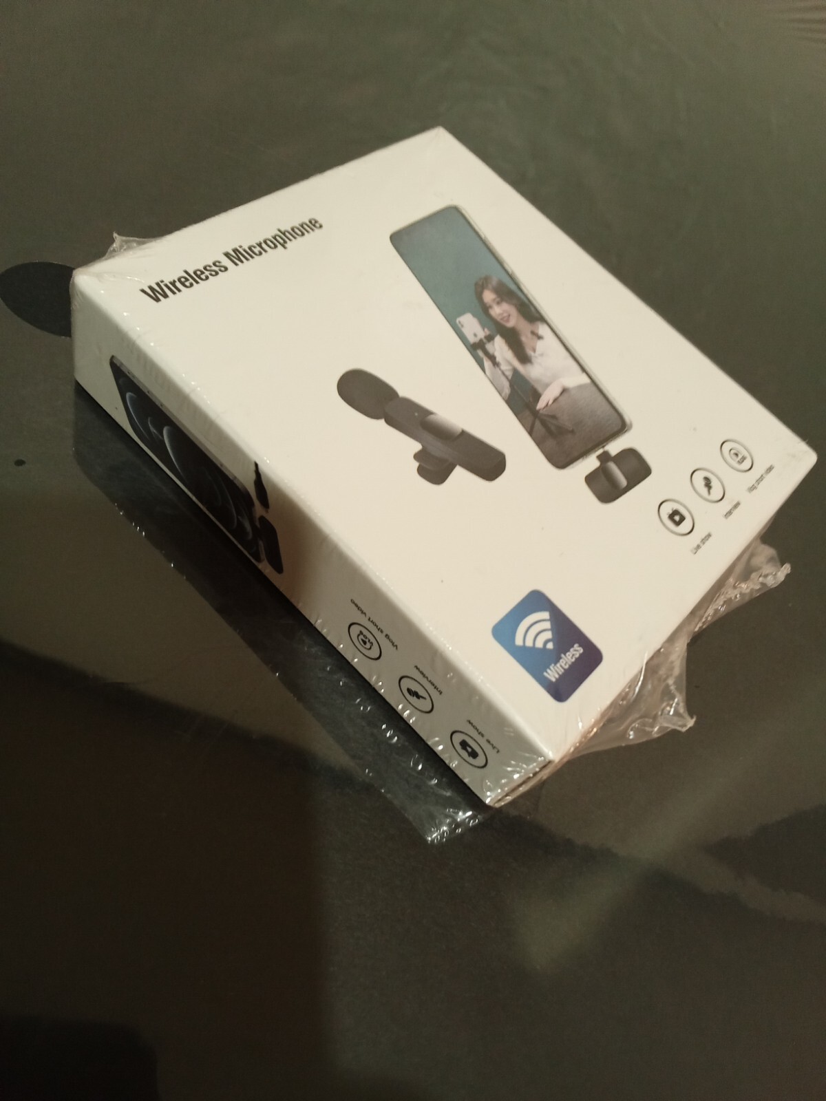 Wireless Lavalier Microphone For iPhone Lapel Mic Brand New