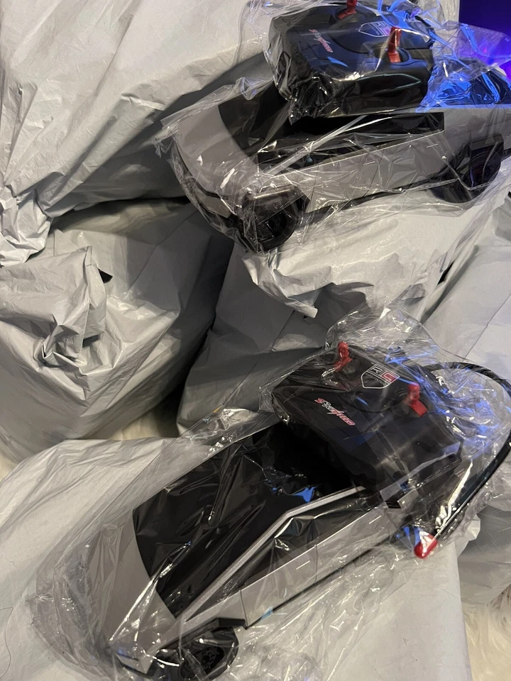 Tesla Cyber Truck Remote Control Car Rechargeable Toy Gift For Kids Adults RC - Image 3 of 4