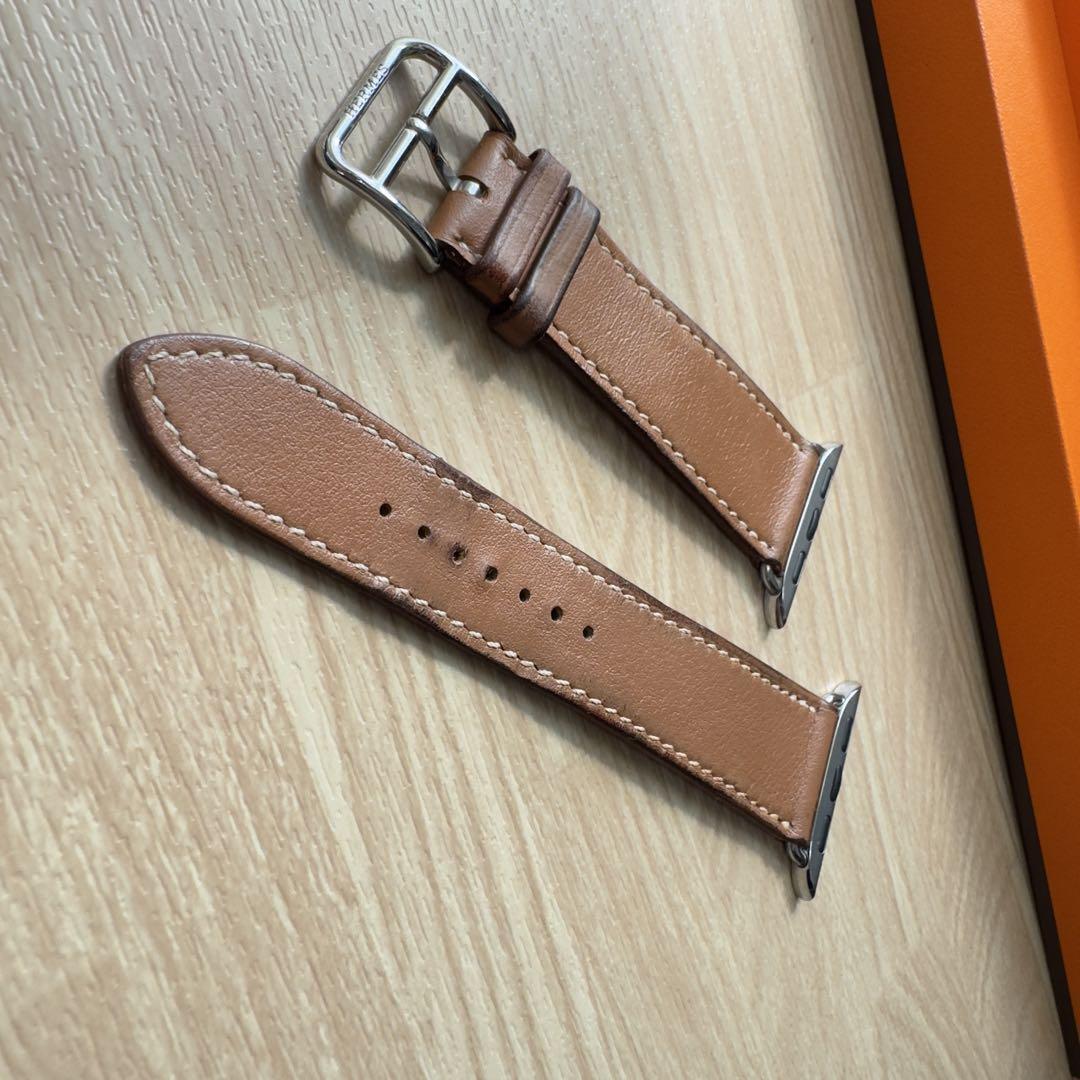 Apple Watch Hermes Gold Leather Band 41mm Authentic Luxury Apple Watch Hermes Gold Leather Band 41mm Authentic Luxury
