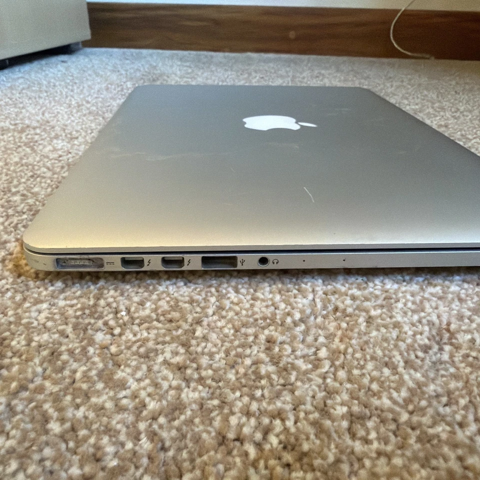 Apple MacBook Pro 13in 2013 (512GB SSD, i7-3540M, 3.0GHz, 8GB RAM) Laptop Silver, photo 3 of 4