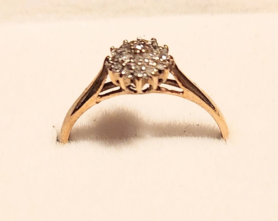 Anillo racimo diamantes oro 9k Foto 4 de 4