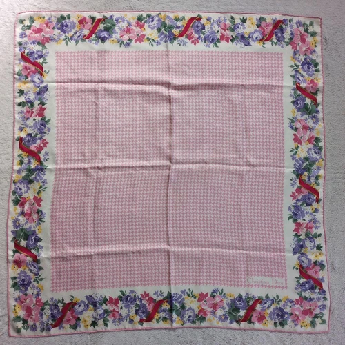 Foulard Christian Dior 78 cm 30" carré soie fleur rose