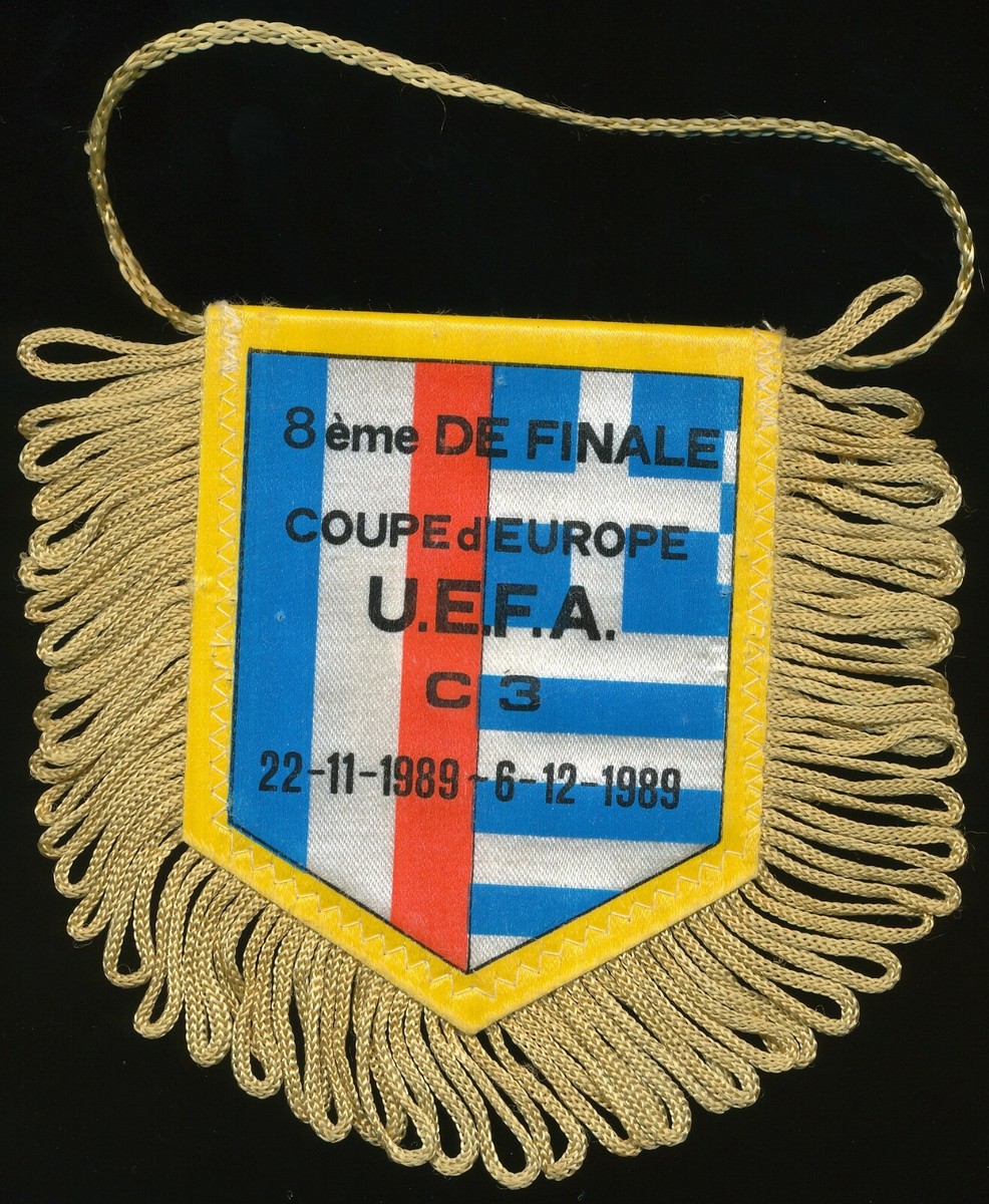 Fanion AJ Auxerre Vs Standard Liège – Coupe UEFA 1992-93, 10x9 Cm, TBE