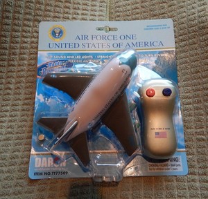 daron remote control air force one plane