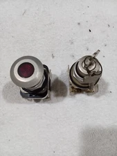 E-Stop & Key Station Switches