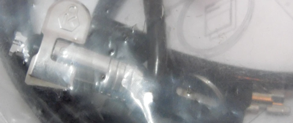 Nanosaver Keyed Laptop Lock K64445M - Image 3 of 3