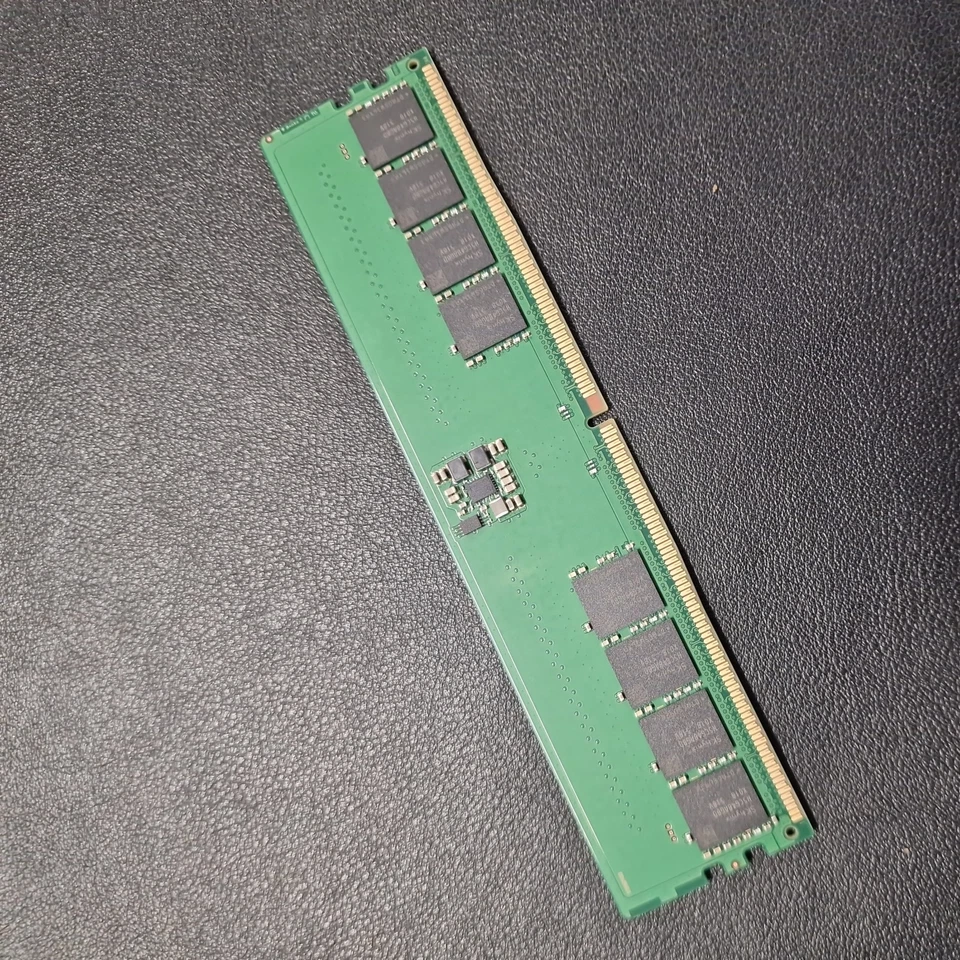 Hynix HMCG78AGBRA191N 16GB (1x16GB) 1Rx8 DDR5 5600MHz PC5-44800 Memory Module - Image 2 of 2