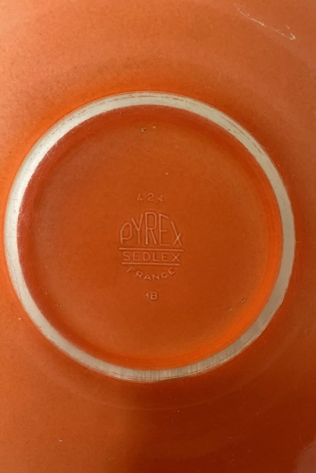 Saladier Pyrex Rouge Années 60 Vintage France - Photo 3/4