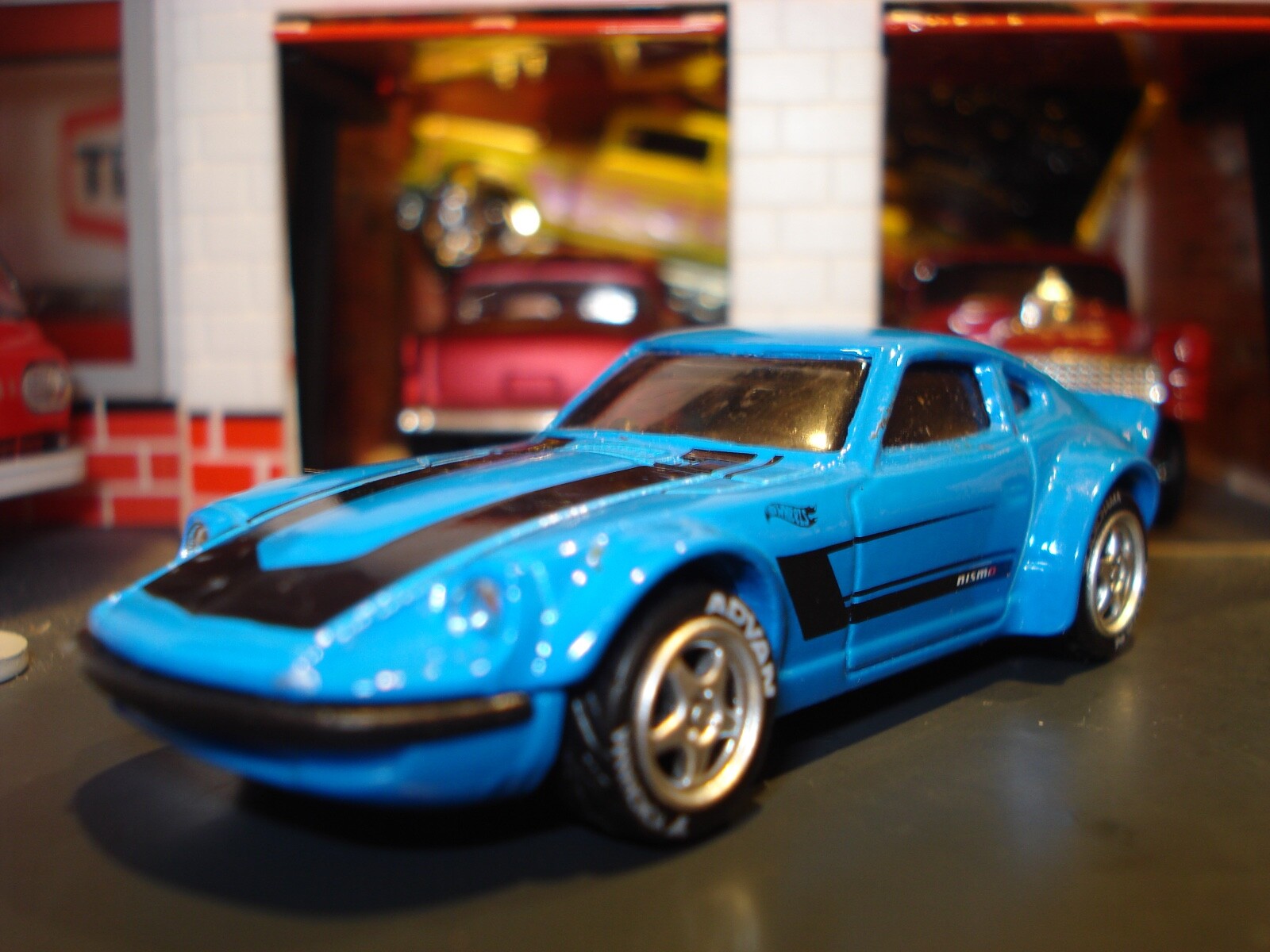 DATSUN FAIRLADY CUSTOM EDITION 1/64 HW NISSAN CUSTOM WHEELS ADDED DETAILED OUT-image