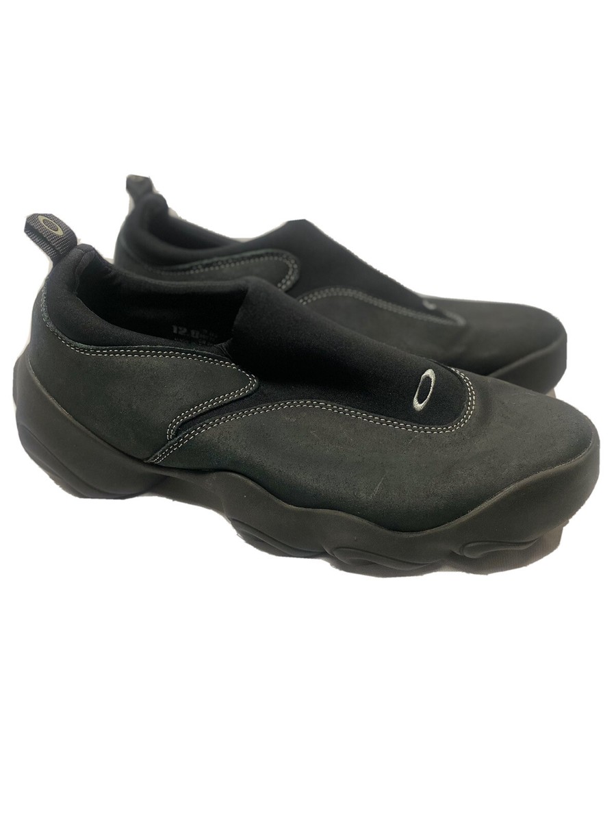 Vintage Oakley Flesh Black Slip On Comfort Casual Hiking Walking