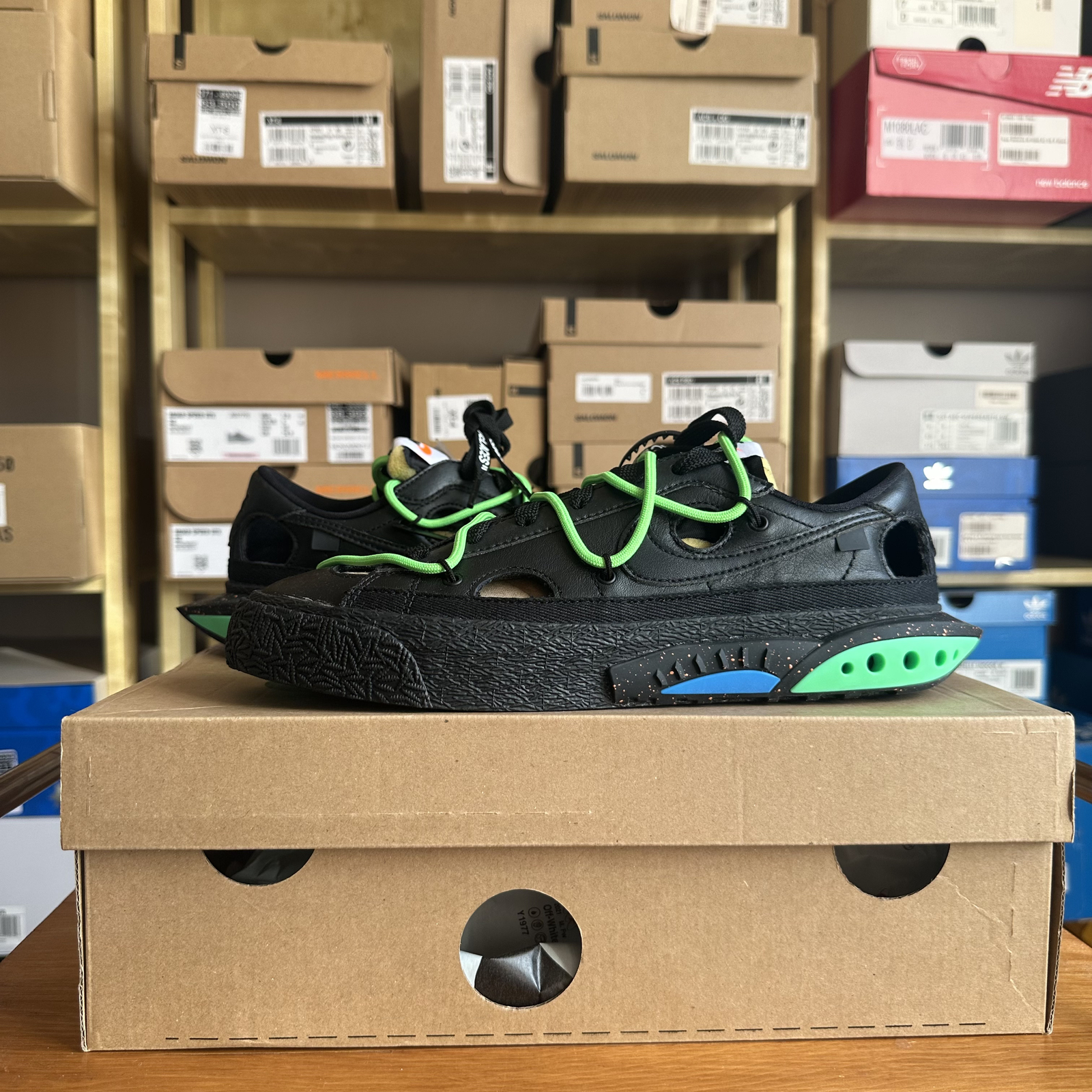 OFF WHITE X NIKE UK 6 (EU 40) Blazer Nike X Off White Nero Verde Elettrico