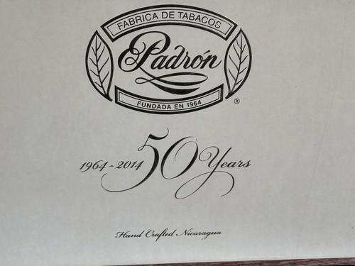 PADRON 50º ANIVERSARIO MADERA CAJA DE CIGARROS VACÍA MUY GRANDE 21" X 7 5/8 POR 2 COMO NUEVO - Imagen 2 de 11