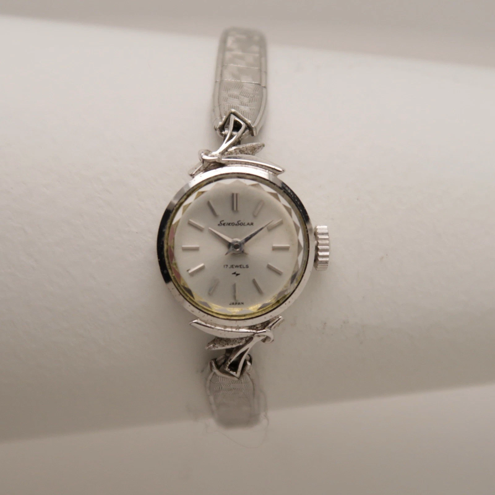 SEIKO Solar 10-0570 17J Manual Wind Analog Women Vintage Watch W317 *WORKING