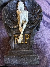Halloween Skeleton RIP Tombstone 12-1/2  Decor CRYING SKELETON -LIB3