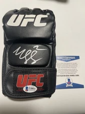 Khamzat Chimaev Signed UFC Glove BECKETT BAS COA BORZ Auto IP Autographed oo