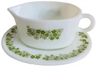 Vintage Corelle Spring Blossom Crazy Daisy Gravy Boat w/ Underplate