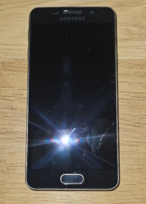 Samsung Galaxy A3 (2016) SM-A310F 4.7 Zoll 16GB Schwarz 1,5GB Ram Android 7.0