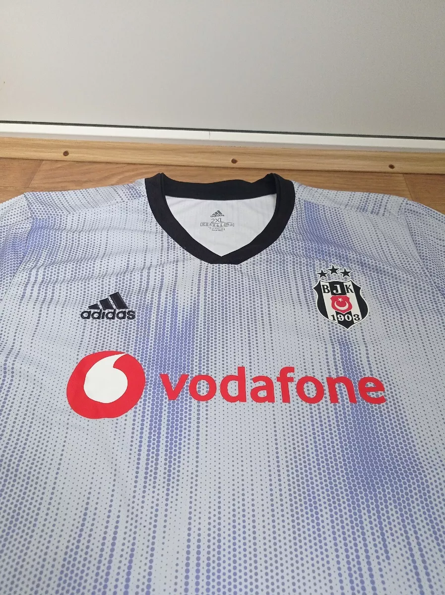 Novas camisas do Besiktas 2019-2020 Adidas