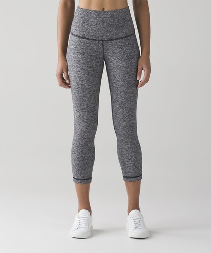 UNDER CROPPED PANTS TIGHTS SIZE 
