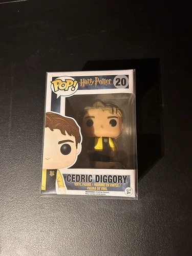 Funko Pop Harry Potter 20 Cedric Diggory Hot Topic Excl + Protector