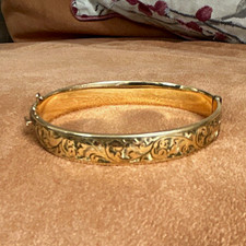 Vintage 1950s rolled gold Hinged Bangle Bracelet with Box Clasp,