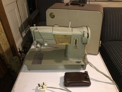 VINTAGE 1963 SINGER 328K MECHANISCHE ELEKTRISCHE NÄHMASCHINE + KOFFER, FUSSPEDAL
