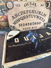 1919-1939 Auth. Vintage/Antique Wooden Ouija Board Planchette w/Box William Fuld