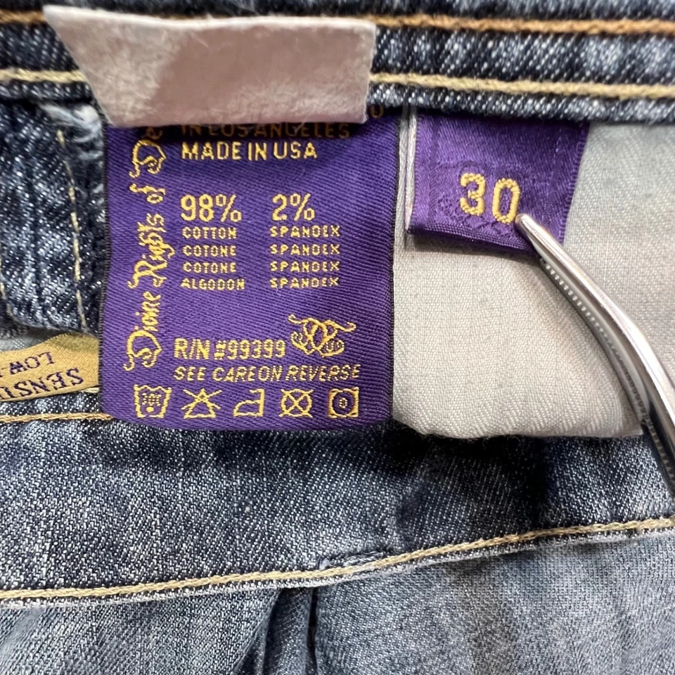 Pantalones de mezclilla Divine Rights of talla 30 tiro bajo súper acampanados desgastados Foto 4 de 4