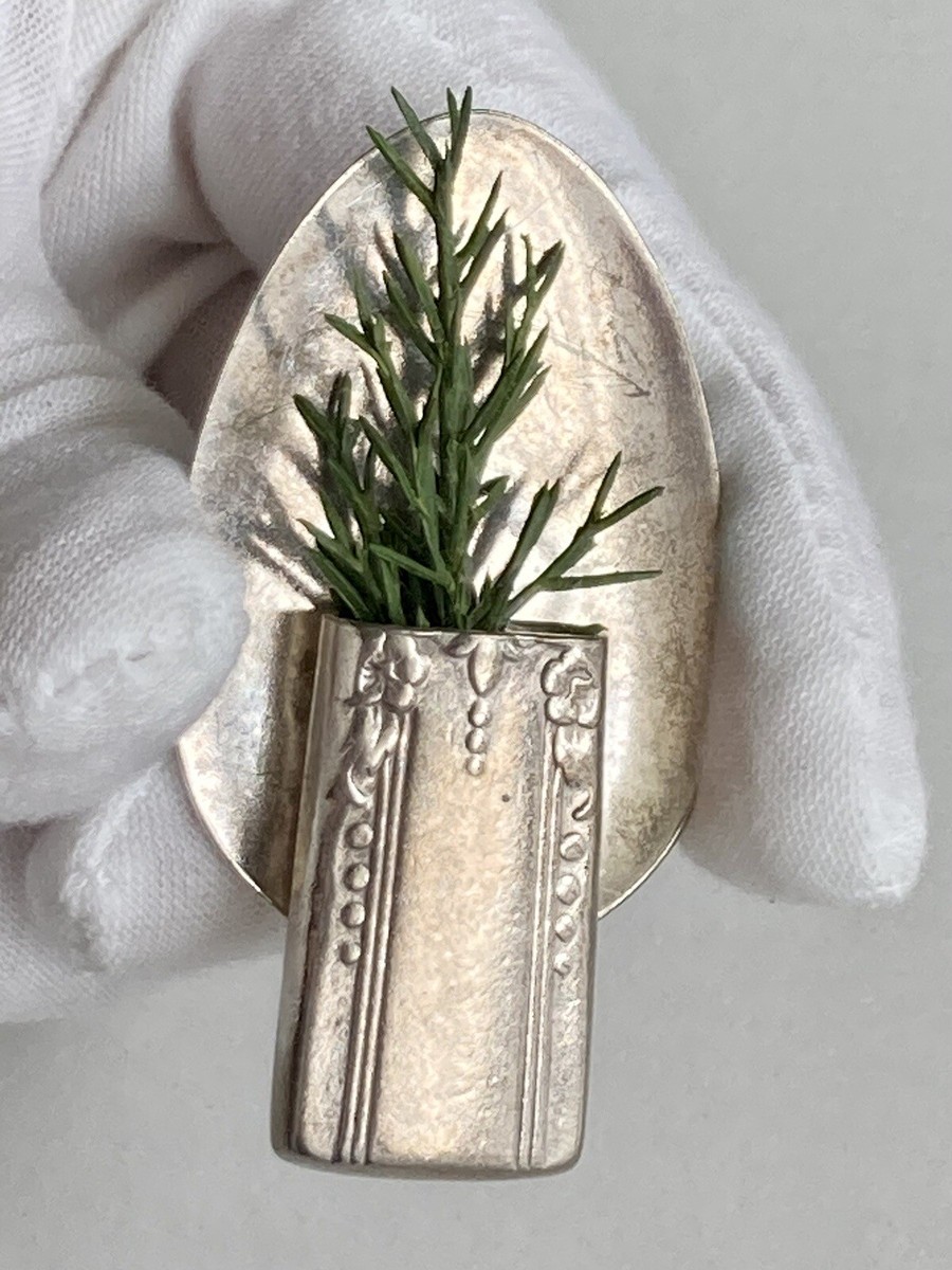 アクセサリー Rosemary Vintage UNIQUE Egg Oval Modernist Rosemary Plant Silver Tone
