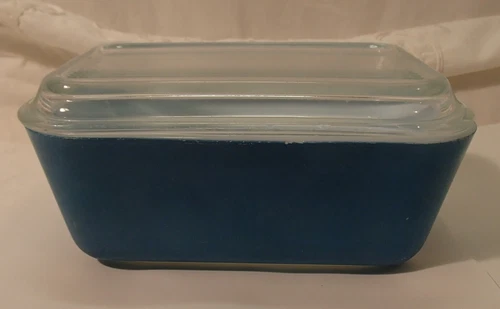 Vintage Pyrex Refrigerator/Baking Dish Pan 502-B Blue Primary Color