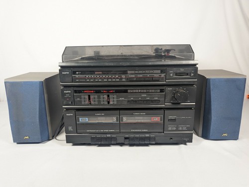 Sanyo Stereo Musiksystem GXT-808U Drehtisch Kassettenradio bitte Beschreibung lesen