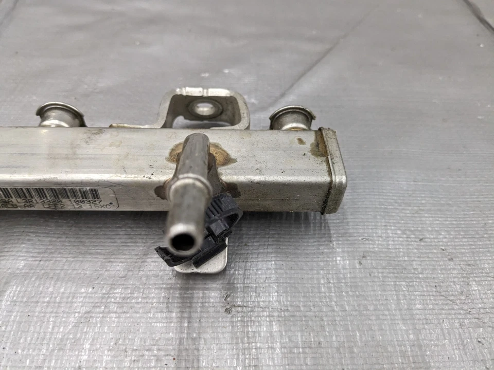 Mazda Mx-5 2006-2015 riel de combustible LFE3-13-150 06-15 Foto 4 de 4