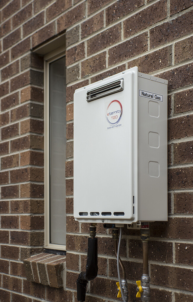 REFURBISHED: Chromagen Eternity Gas Hot Water System NATURAL GAS OR LPG  MODELS | eBay