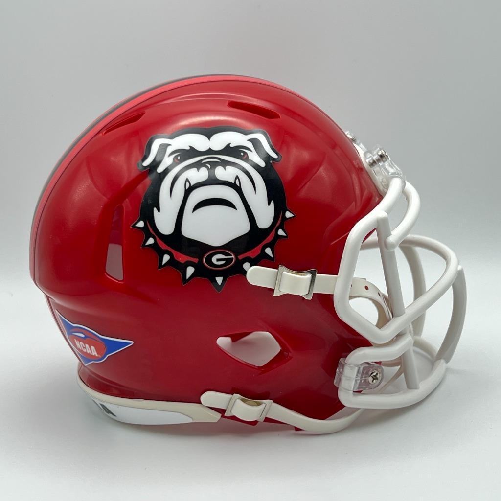 authentic uga football helmet NCAA Georgia Bulldogs Full Size Speed Replica Helmet, Red, Medium : Sports & Outdoors Model yours after your favorite players set up or make a unique design of your own Georgia Bulldogs Fanatics Authentic Original