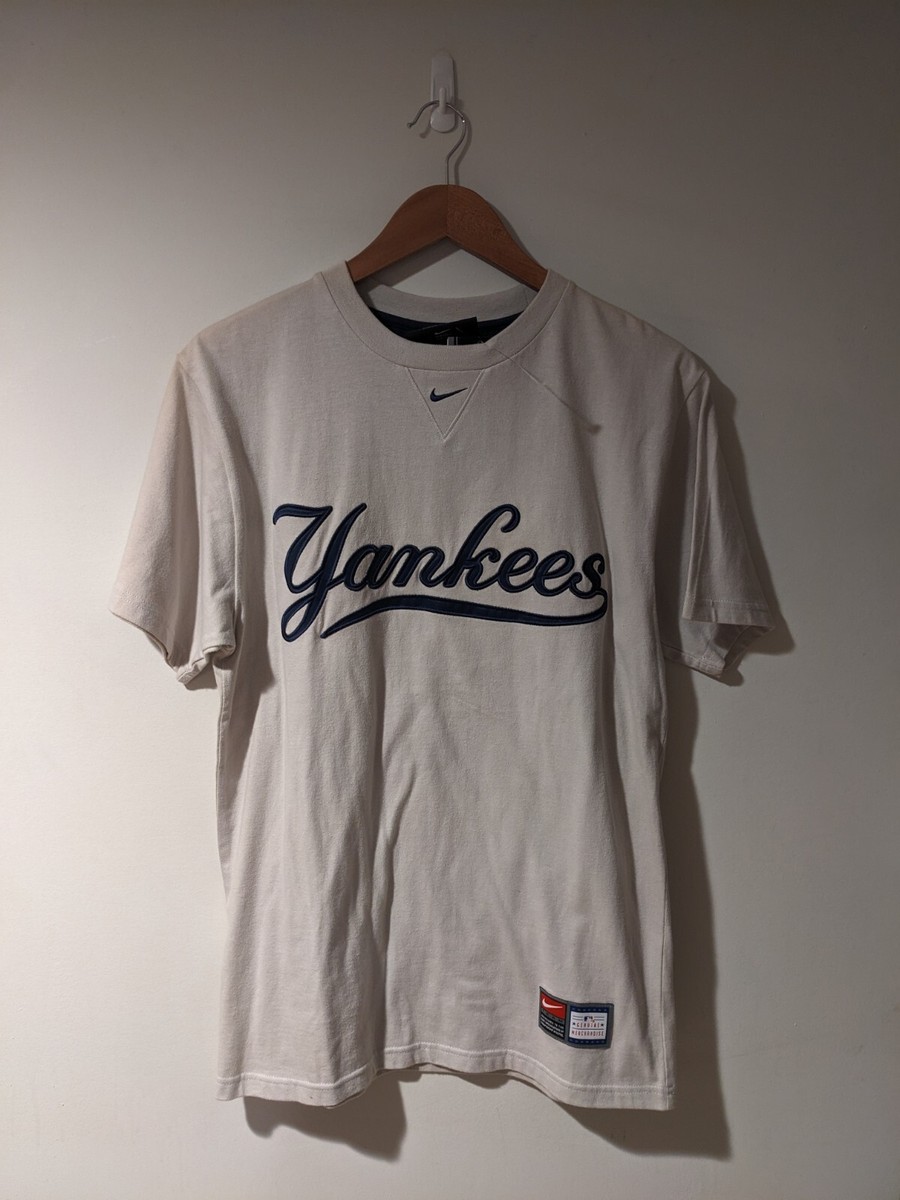 Vintage New York Yankees Nike Center Swoosh Beige Small T-Shirt