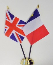 Ensemble de drapeaux de table double amitié Acadie Royaume-Uni et Canada