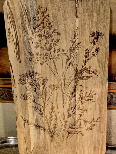 NUEVO-HOME NATURALS-Tabla de cortar madera de frutas-cuerda para colgar-diseño de flores silvestres- - Imagen 2 de 13