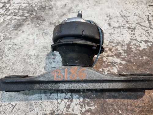 Volvo V40 R Design Engine Mount Bracket 2.0 2014 MK3 Pre-facelift OEM AC46000DF - Picture 4 of 13