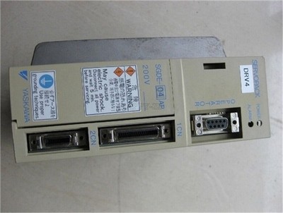 1Pcs Used Yaskawa Servo Driver SGDE-04AP tb