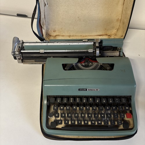Vintage Olivetti Lettera 32 Schreibmaschine mit tragbarem Zip Koffer - ungetestet - Bild 9 von 9