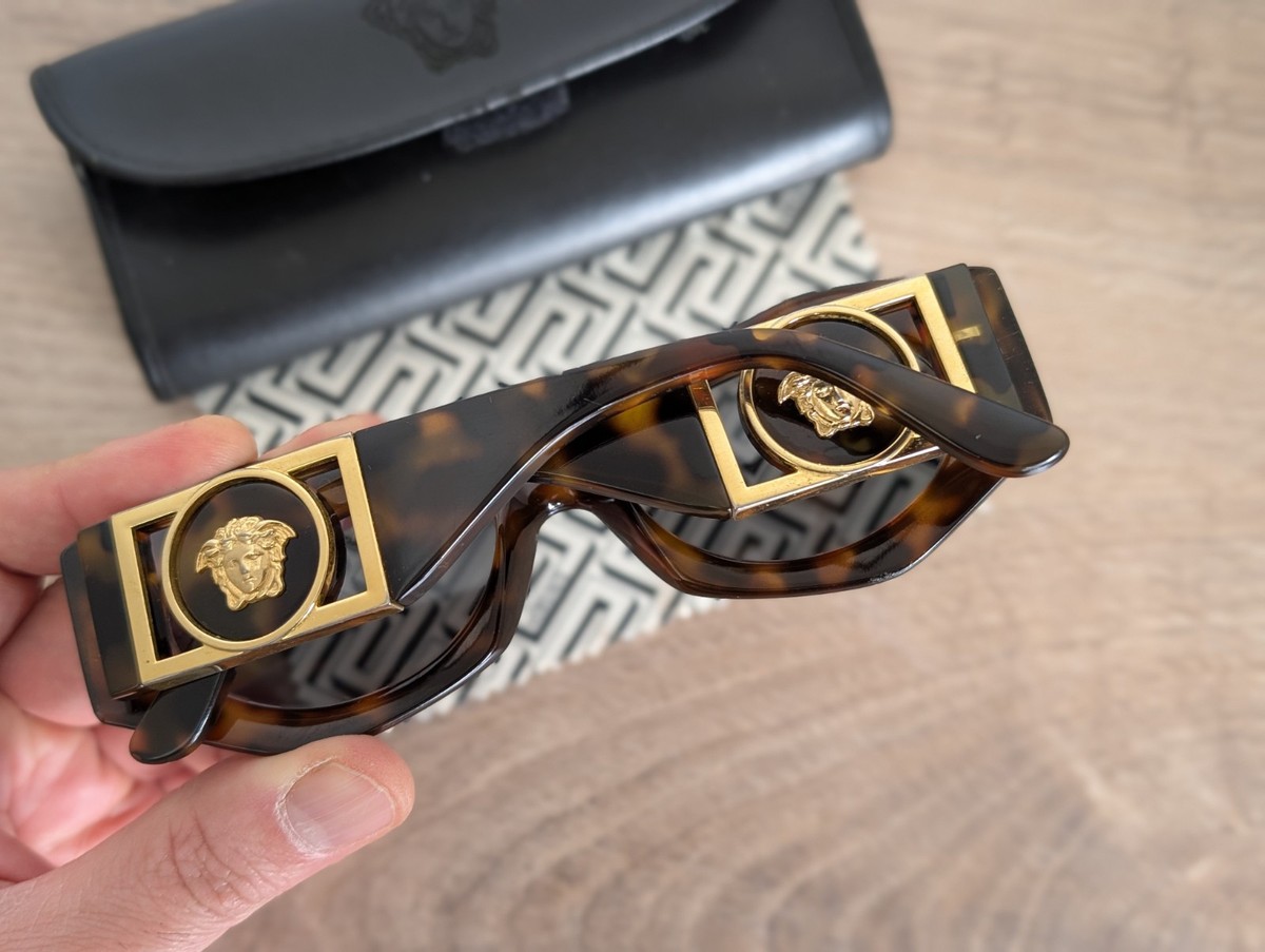 ヴェルサーチ　サングラス　MOD422/B COL900 Gianni Versace Vintage Sunglasses NOS - Mod. 422/B - Col