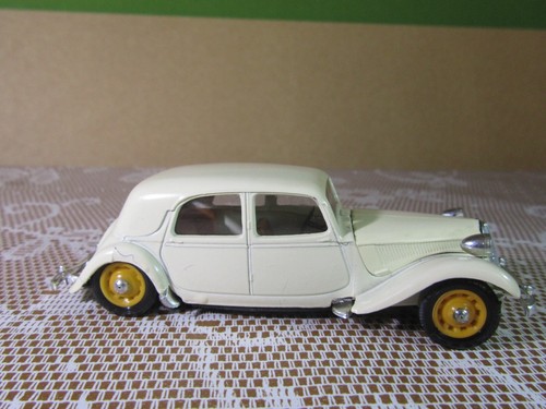 995Y Vintage 1982 Solido 4032 France Citroën Traction 15 Six 1939 Beige 1:43 - Picture 4 of 8